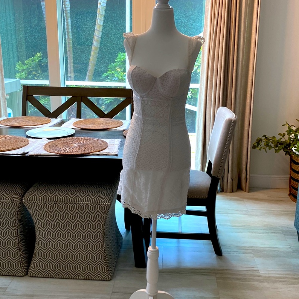 White lace dress